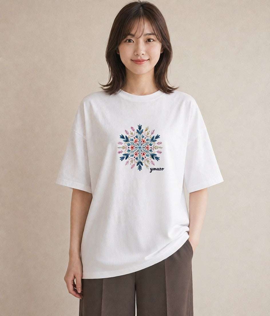 グラフィックTシャツ レディース 雪の結晶 星空 宇宙 イラスト 水彩風 ママ カフェ服 白T YMAZO