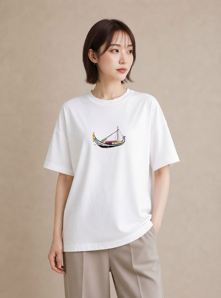 グラフィックTシャツ レディース 桟橋 水辺 波止場 ナチュラル アンティーク イラスト 買い物 夏コーデ 白T YMAZO