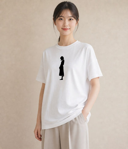 プリントTシャツ レディース 女の子 ガール 後ろ姿 イラスト ミニマル デート 帰省 白T YMAZO