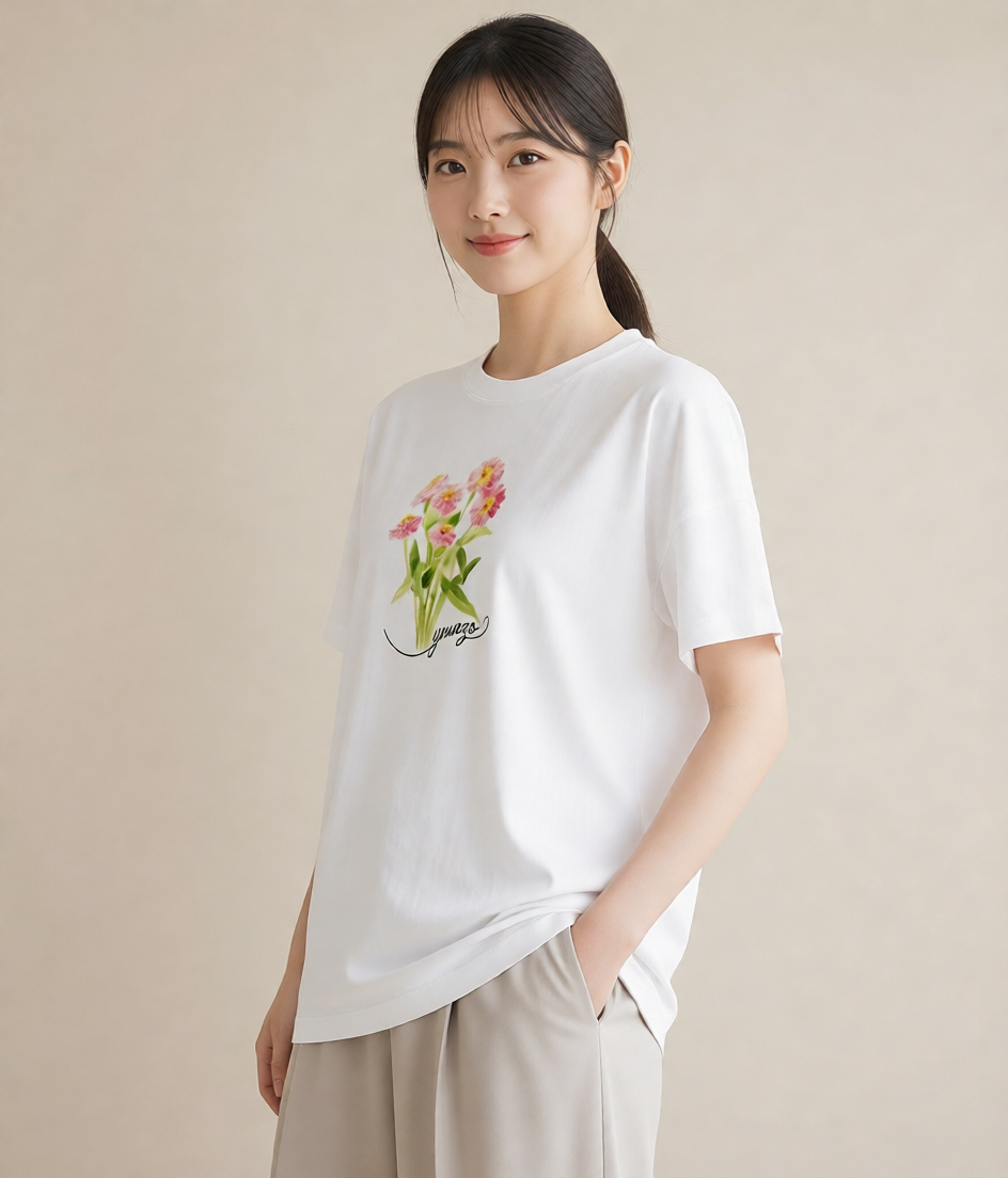 半袖Tシャツ レディース クローバー 四つ葉 花 花柄 イラスト フェミニン 姉妹 送別ギフト 白T YMAZO