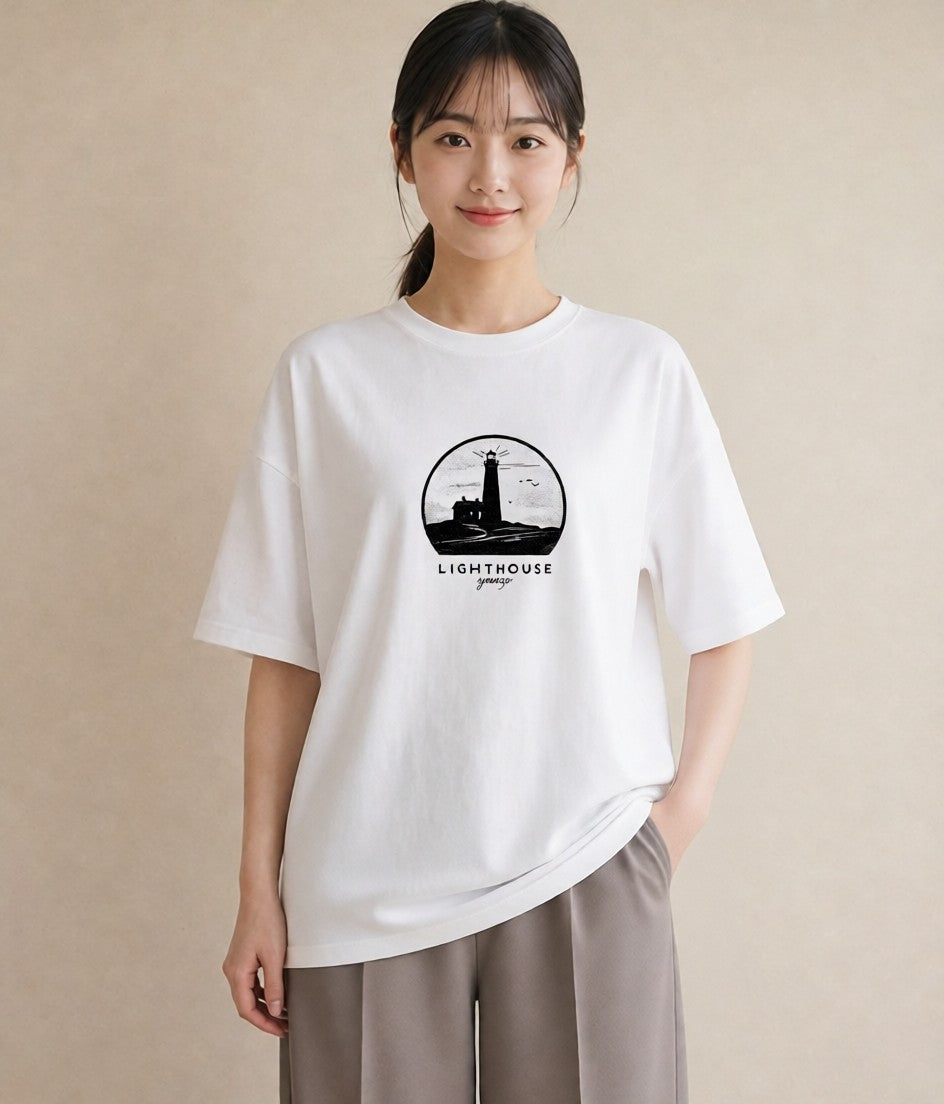 デザインTシャツ レディース 灯台 霧 海 ナチュラル アンティーク イラスト 個性的 在宅 公園 白T YMAZO