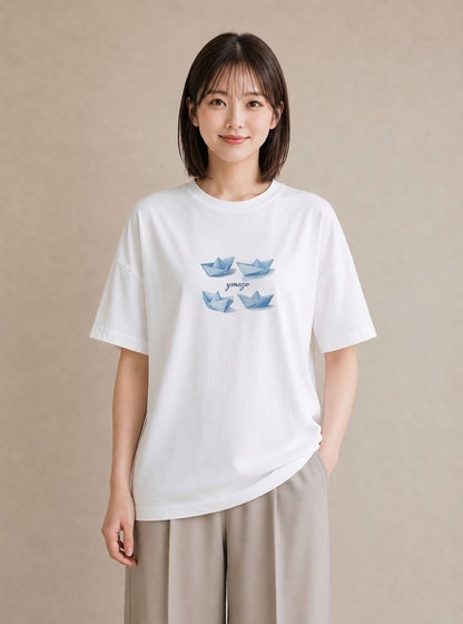 グラフィックTシャツ レディース 紙の船 水辺 ナチュラル アンティーク イラスト ミニマル 社会人 女性 白T YMAZO