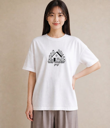 半袖Tシャツ レディース 湖畔の小屋 湖 小屋 ナチュラル アンティーク イラスト レトロ 秋コーデ おしゃれギフト 白T YMAZO