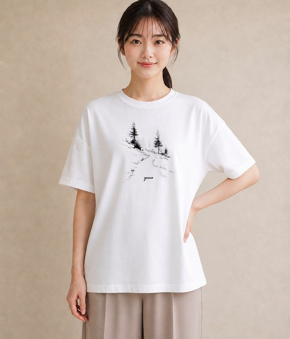 デザインTシャツ レディース 雨上がりの小道 雨上がり 小道 ナチュラル アンティーク イラスト 淡色 通勤 在宅 白T YMAZO
