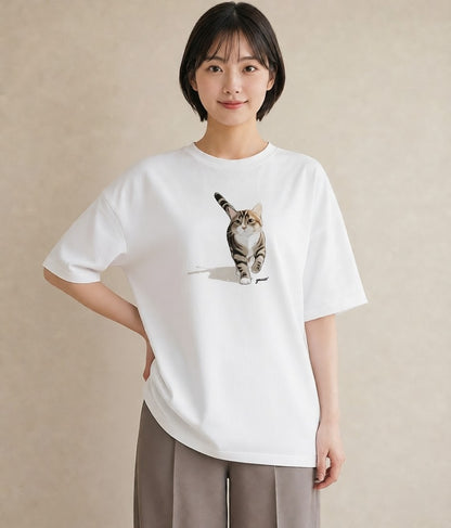 プリントTシャツ レディース しっぽ 猫 ねこ イラスト ミニマル 20代 カジュアルコーデ 白T YMAZO
