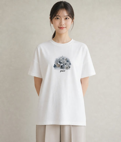 半袖Tシャツ レディース 灯りの家 小屋 夜 ナチュラル アンティーク イラスト アート風 女性 旅行用 白T YMAZO