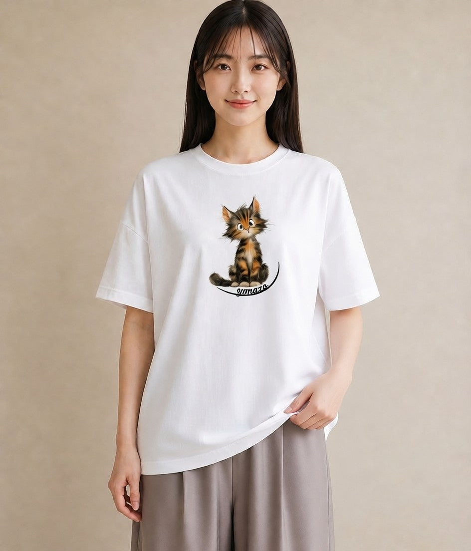 デザインTシャツ レディース サバトラ 猫 ねこ イラスト ラフ 海 カフェ巡り 白T YMAZO