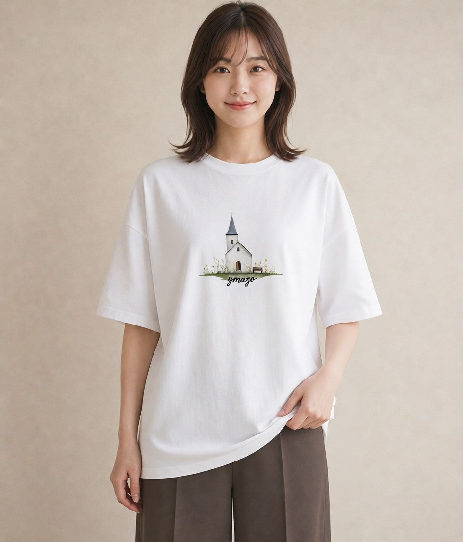 グラフィックTシャツ レディース 灯りの家 小屋 夜 ナチュラル アンティーク イラスト 手描き風 20代 カジュアルコーデ 白T YMAZO