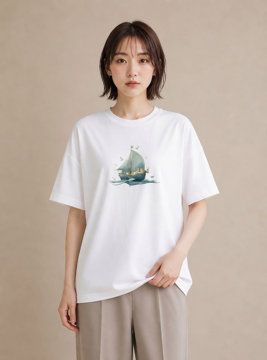 半袖Tシャツ レディース 紙の船 水辺 ナチュラル アンティーク イラスト 旅行コーデ 誕生日プレゼント 綿100 白T YMAZO