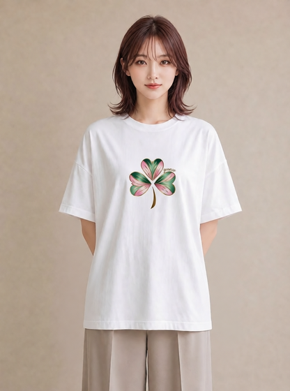グラフィックTシャツ レディース クローバー 四つ葉 花 花柄 イラスト ミニマル 帰省 ラフ 白T YMAZO