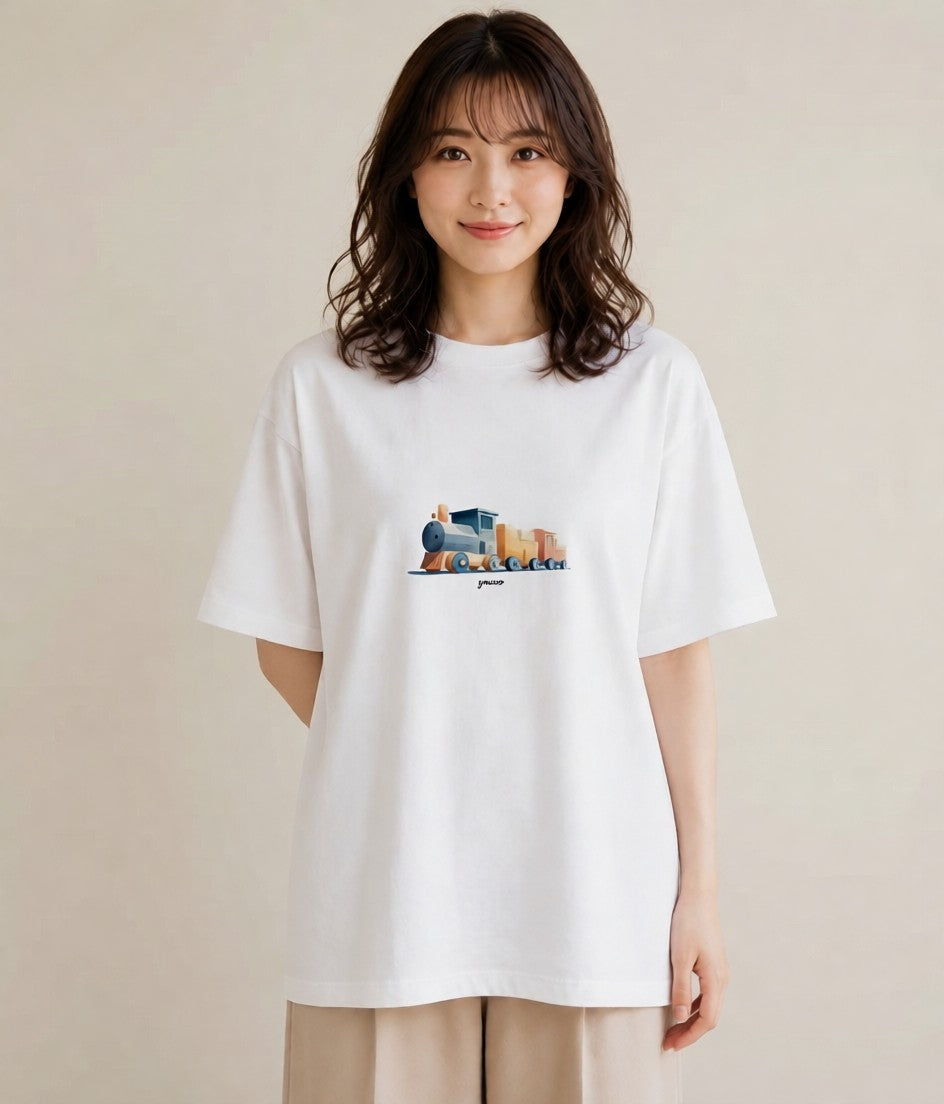 グラフィックTシャツ レディース 駅のホーム ローカル線 駅 ナチュラル アンティーク イラスト 帰省 ラフ 白T YMAZO