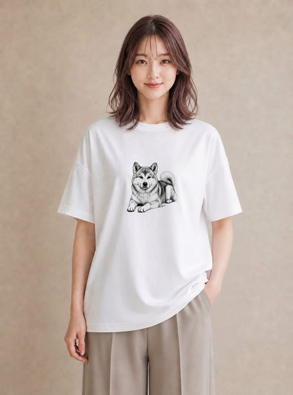 デザインTシャツ レディース 秋田犬 犬 いぬ イラスト フェミニン ミセス 春コーデ 白T YMAZO