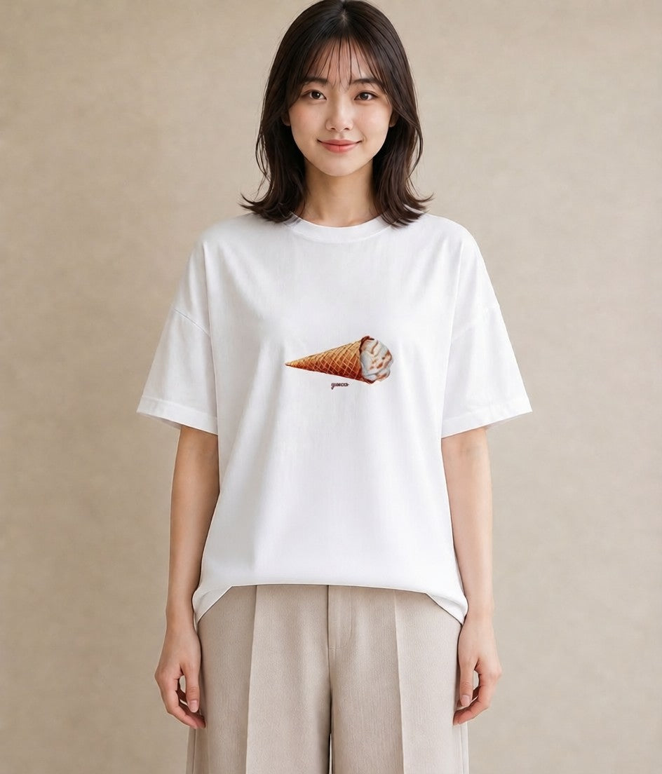 半袖Tシャツ レディース ソフトクリーム 食べ物 フード イラスト ナチュラル ペアコーデ 秋コーデ 白T YMAZO