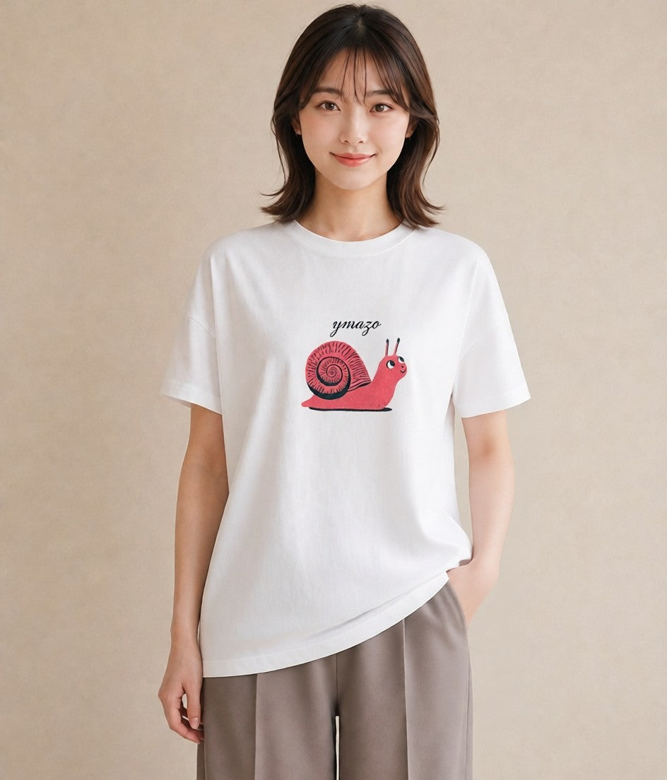 Tシャツ レディース かたつむり 昆虫 虫 イラスト フェミニン 部屋着 女性向けギフト 白T YMAZO