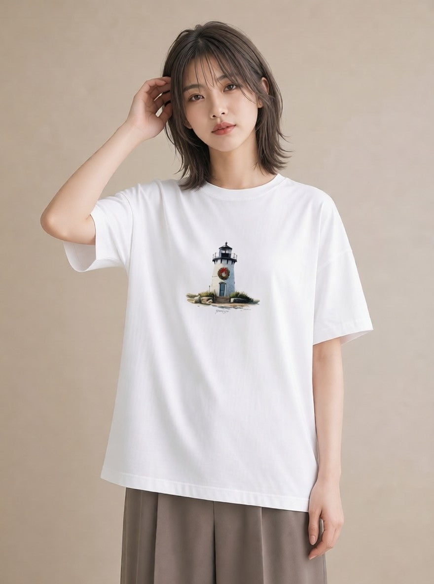 Tシャツ レディース 灯台 霧 海 ナチュラル アンティーク イラスト 淡色 デイリーウェア 休日 白T YMAZO