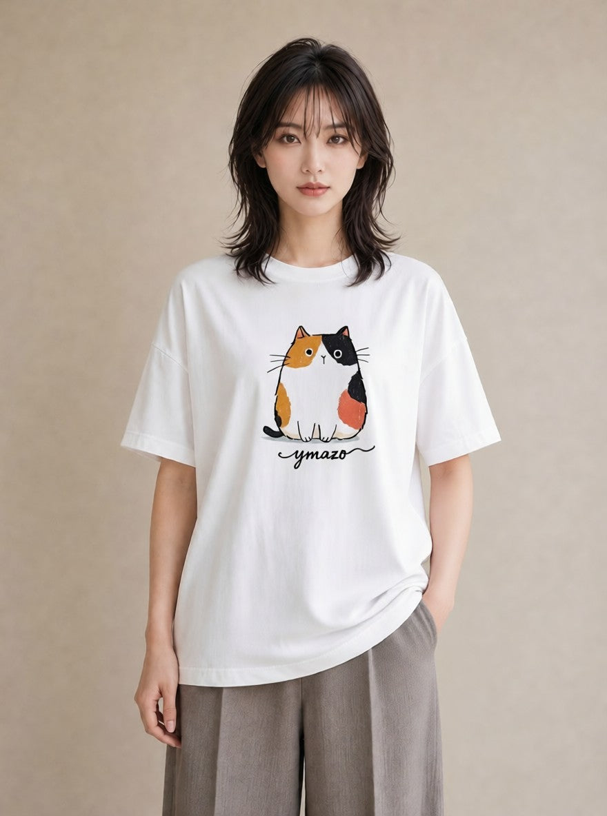 半袖Tシャツ レディース ニャンコ 猫 ねこ イラスト フェミニン 秋コーデ おしゃれギフト 白T YMAZO