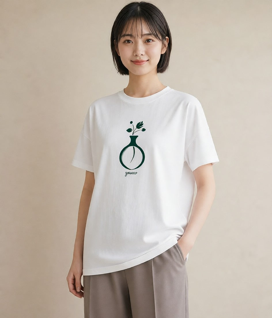 グラフィックTシャツ レディース 香水 香水瓶 パフューム イラスト 手描き風 20代 カジュアルコーデ 白T YMAZO