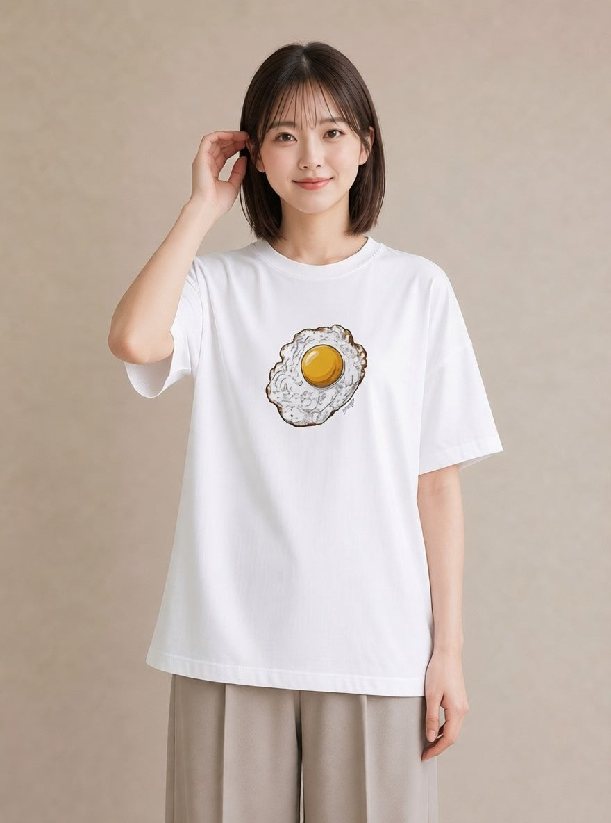 Tシャツ レディース 目玉焼き 食べ物 フード イラスト シンプル 週末コーデ 敬老の日 白T YMAZO