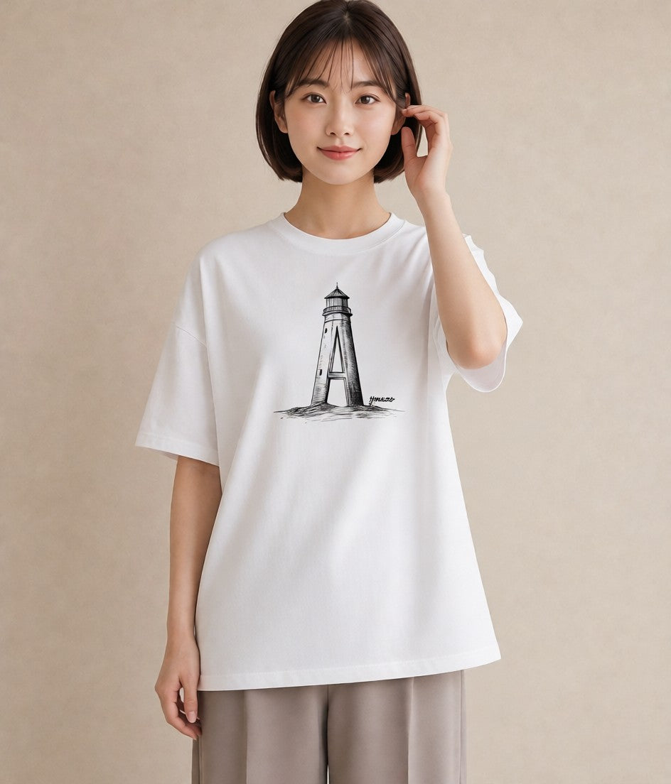 デザインTシャツ レディース 灯台 霧 海 ナチュラル アンティーク イラスト 可愛い デイリーウェア 休日 白T YMAZO