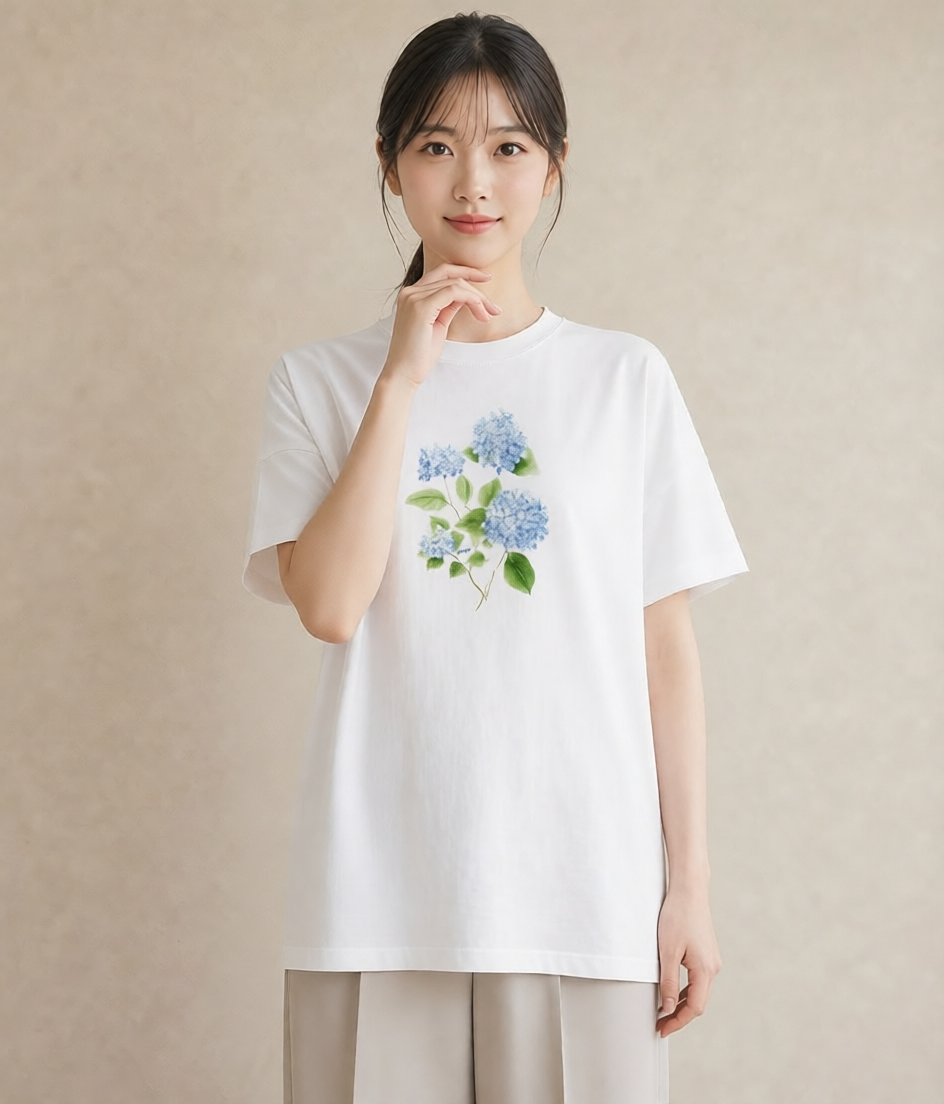 デザインTシャツ レディース あじさい 紫陽花 アジサイ 花 花柄 イラスト ラフカジュアル 20代 カジュアルコーデ 白T YMAZO