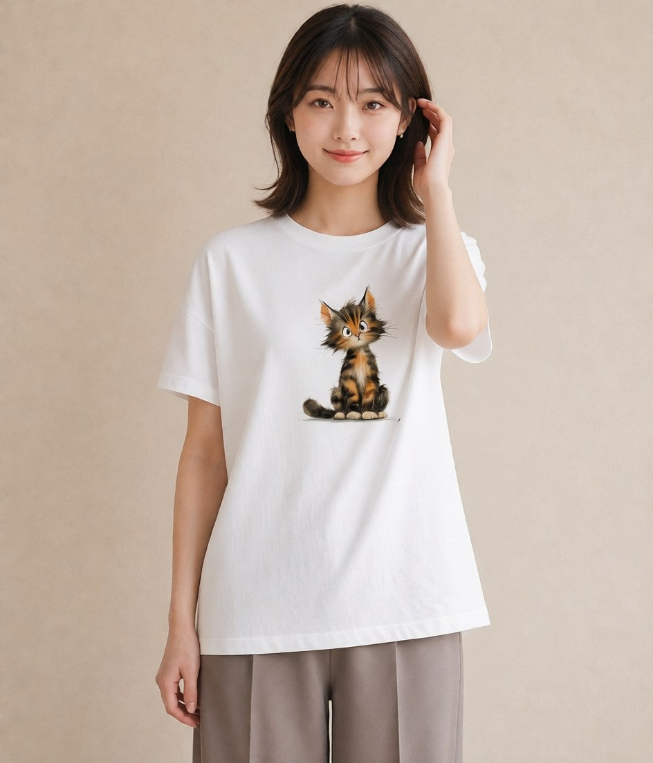 デザインTシャツ レディース 三毛猫 みけねこ 三毛 猫 ねこ イラスト 手描き風 お出かけ 普段着 白T YMAZO