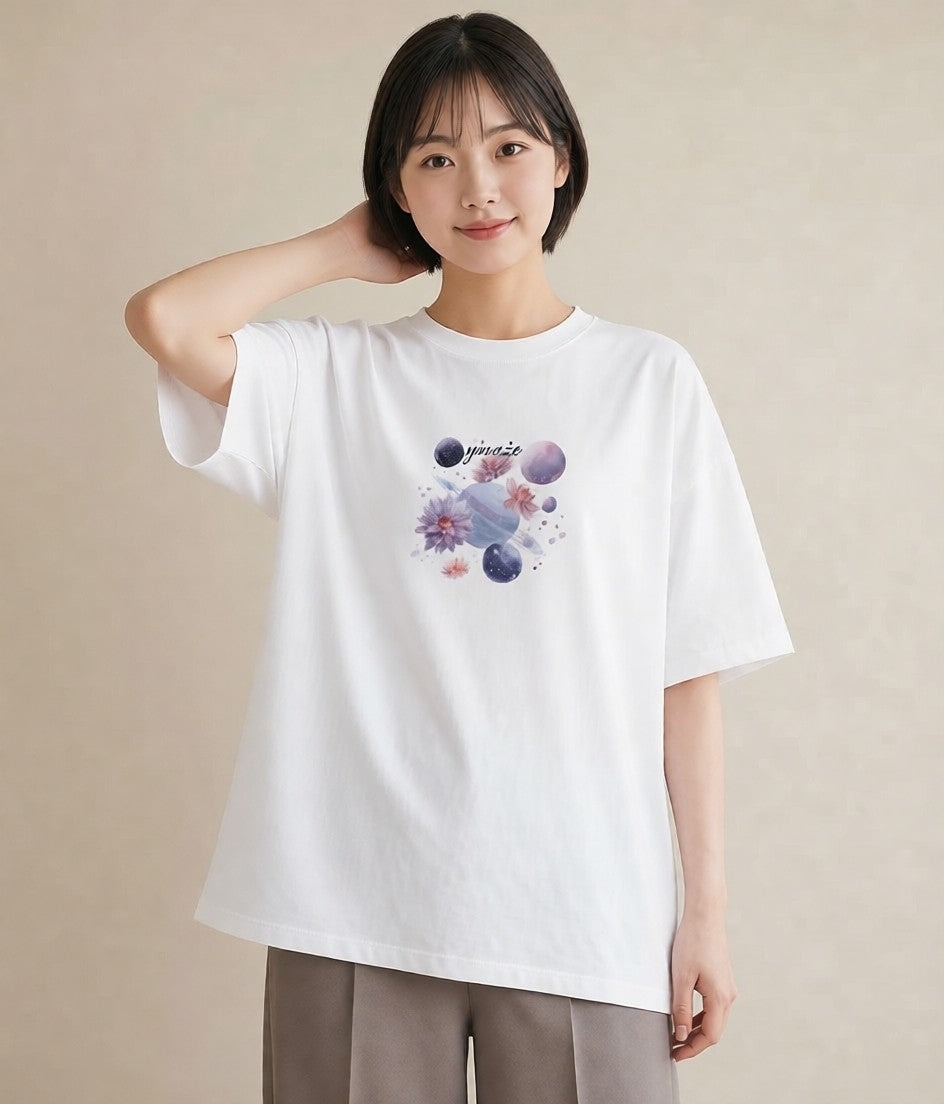 グラフィックTシャツ レディース 宇宙 星空 イラスト フェミニン 帰省 ラフ 白T YMAZO