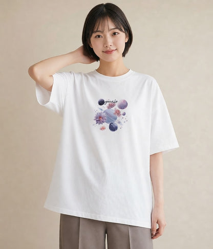 グラフィックTシャツ レディース 宇宙 星空 イラスト フェミニン 帰省 ラフ 白T YMAZO
