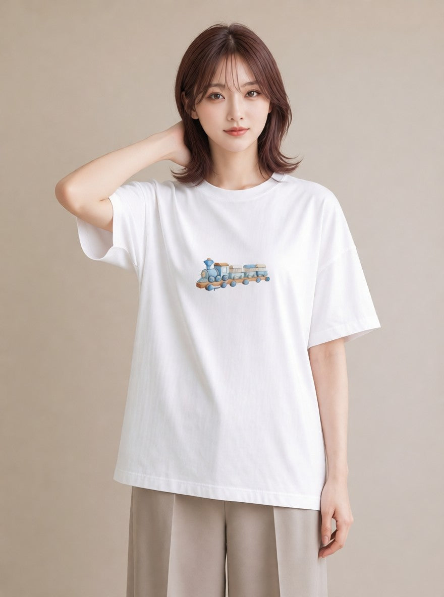 グラフィックTシャツ レディース 駅のホーム ローカル線 駅 ナチュラル アンティーク イラスト ラフ 公園 ママ 白T YMAZO