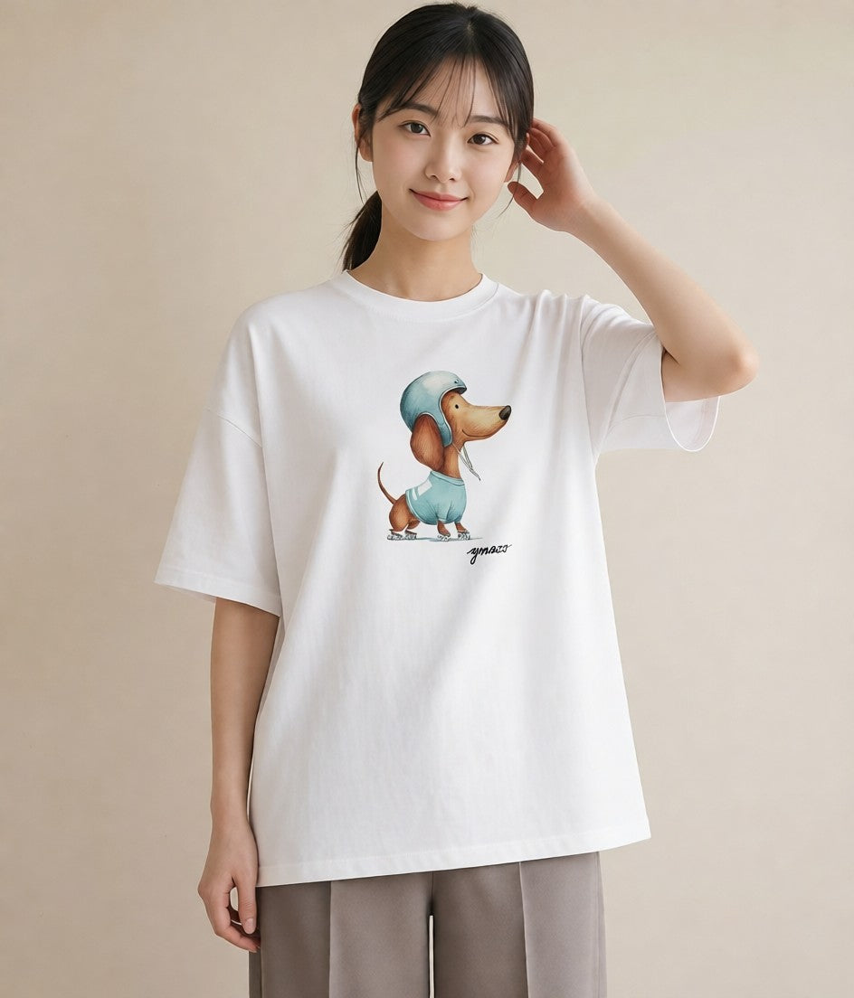 デザインTシャツ レディース ミニチュアダックスフンド 犬 いぬ イラスト カジュアルコーデ 買い物 白T YMAZO