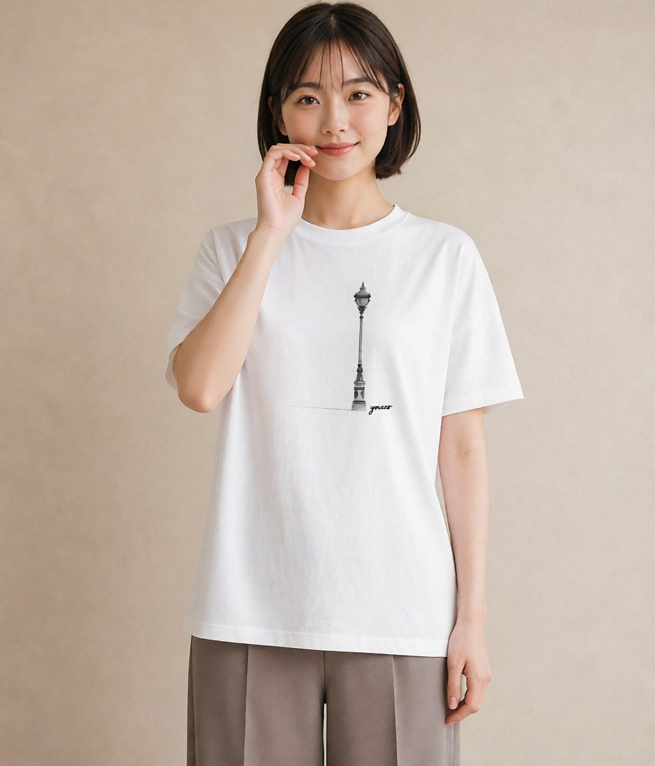 プリントTシャツ レディース 街灯 夜霧 夜 ナチュラル アンティーク イラスト ラフ 通勤 在宅 白T YMAZO