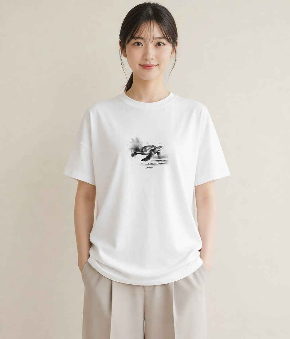 デザインTシャツ レディース ウミガメ 海の生き物 海 イラスト きれいめ 通勤 在宅 白T YMAZO