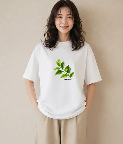 デザインTシャツ レディース 新緑 植物 ボタニカル イラスト シンプル 女性向けギフト 散歩 白T YMAZO