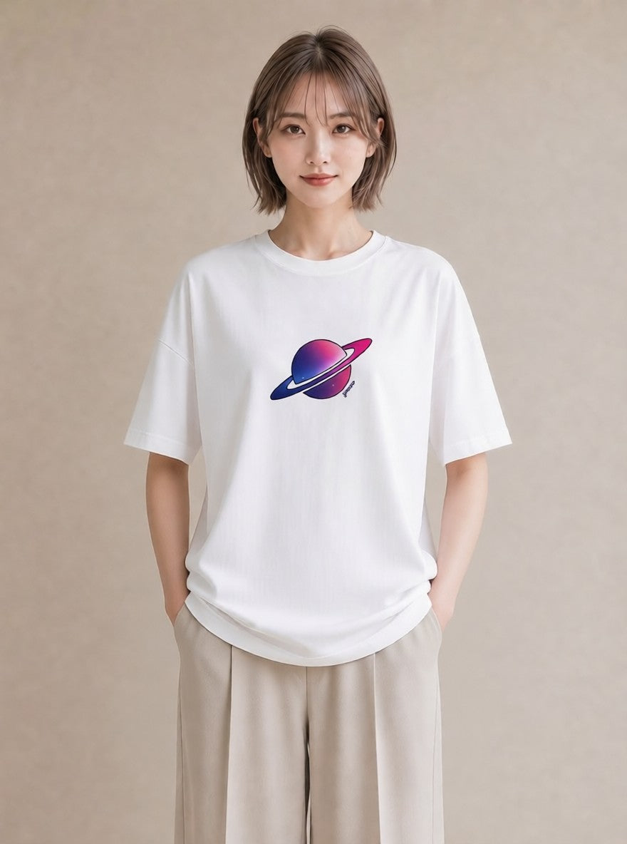 グラフィックTシャツ レディース 土星 星空 宇宙 イラスト ユニーク ペアコーデ 秋コーデ 白T YMAZO
