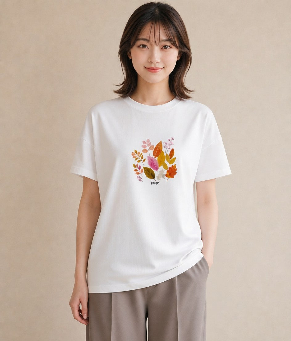 プリントTシャツ レディース 落ち葉 植物 ボタニカル イラスト ヴィンテージ風 デイリーウェア 休日 白T YMAZO