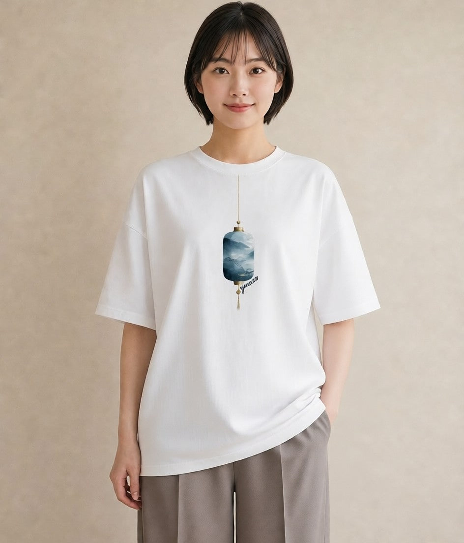 グラフィックTシャツ レディース 街灯 夜霧 夜 ナチュラル アンティーク イラスト ミニマル レイヤード 友達ギフト 白T YMAZO