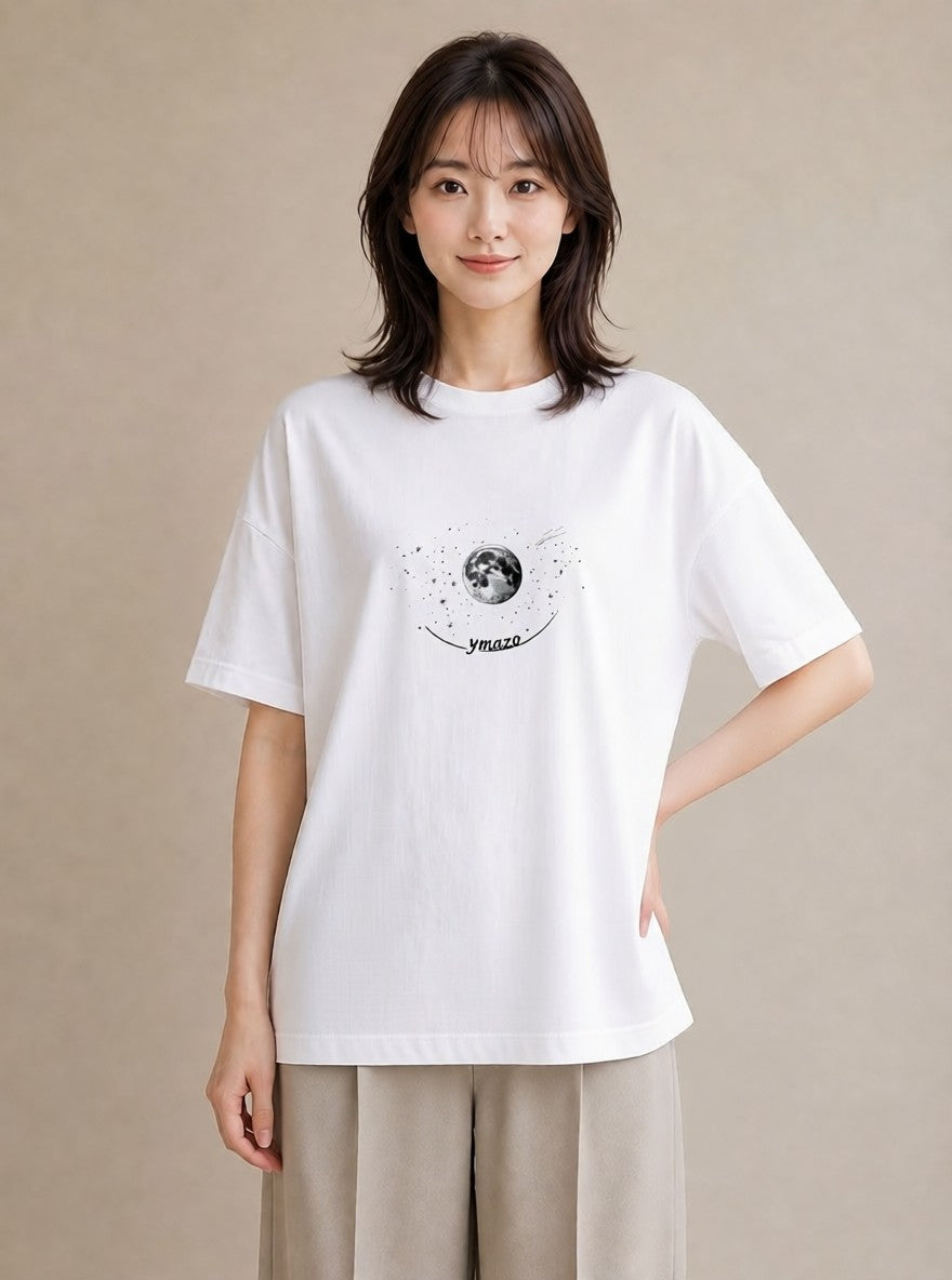 半袖Tシャツ レディース 月と星 星空 ムーン イラスト ゆるコーデ 散歩 お出かけ 白T YMAZO