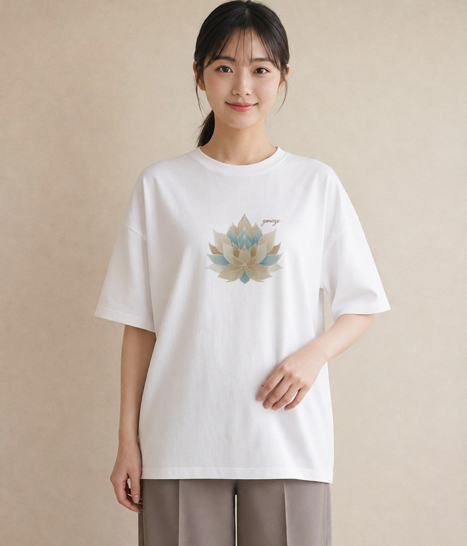 グラフィックTシャツ レディース 蓮 花 花柄 イラスト 抜け感 お出かけ 普段着 白T YMAZO