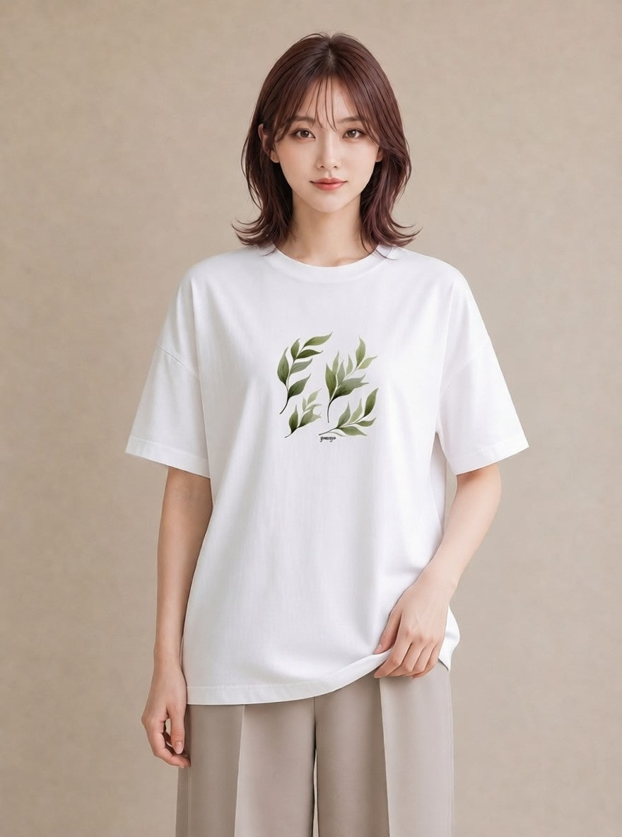 半袖Tシャツ レディース ユーカリ 植物 ボタニカル イラスト ニュアンス 秋コーデ おしゃれギフト 白T YMAZO