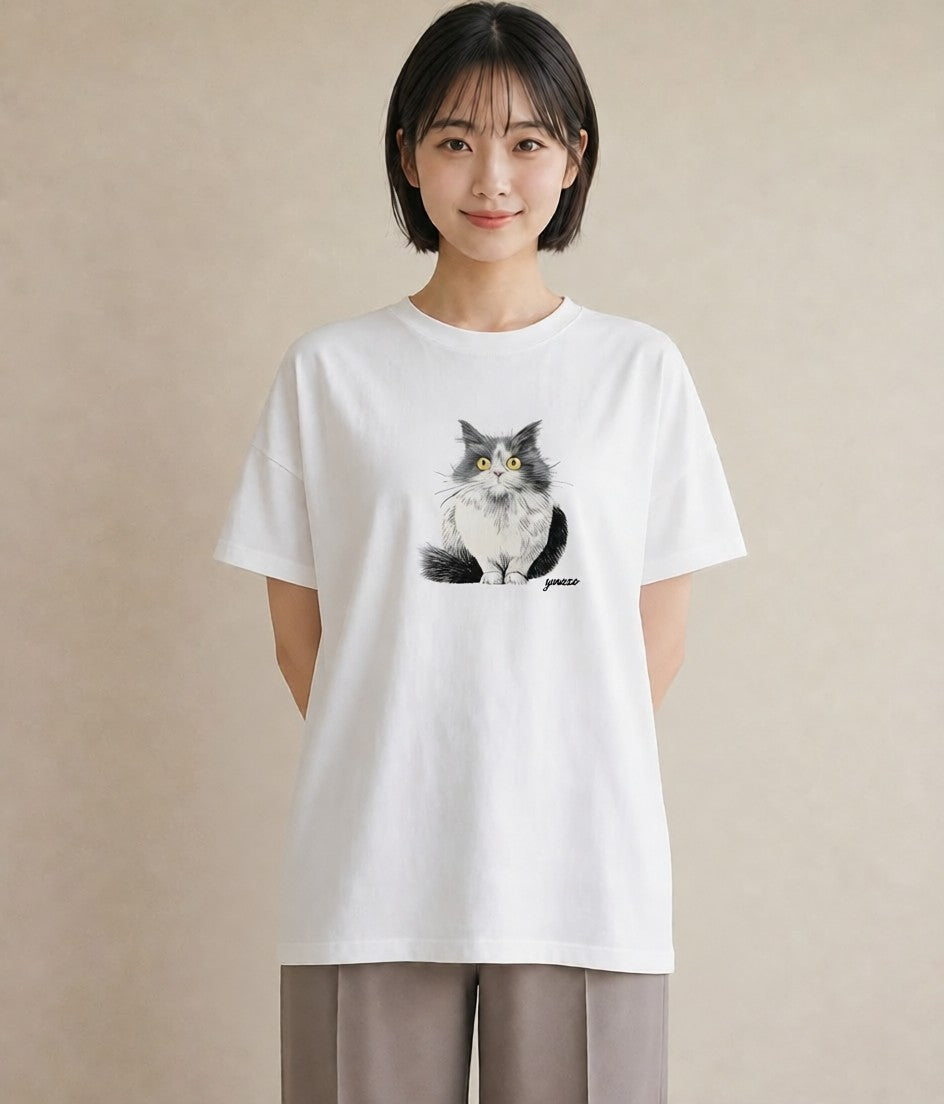 半袖Tシャツ レディース サバトラ 猫 ねこ イラスト ニュアンス 在宅 公園 白T YMAZO