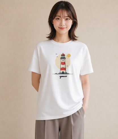 グラフィックTシャツ レディース 灯台 霧 海 ナチュラル アンティーク イラスト 韓国風 カフェ巡り 女子会 白T YMAZO