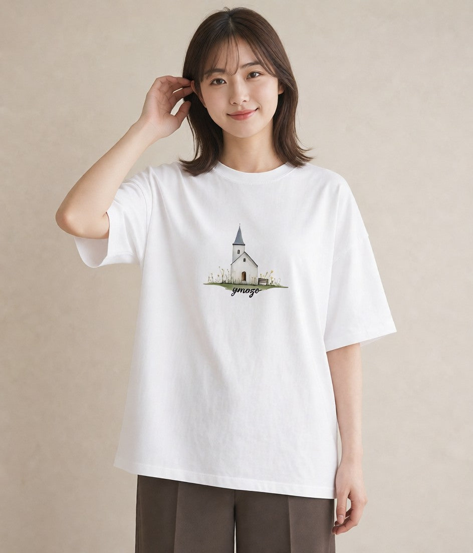 グラフィックTシャツ レディース 灯りの家 小屋 夜 ナチュラル アンティーク イラスト 手描き風 20代 カジュアルコーデ 白T YMAZO