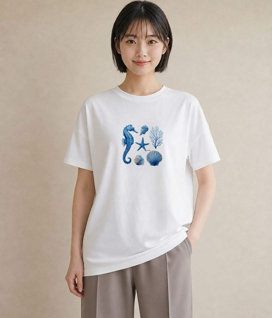 半袖Tシャツ レディース タツノオトシゴ 海の生き物 海 イラスト ヴィンテージ風 休日 ペアコーデ 白T YMAZO