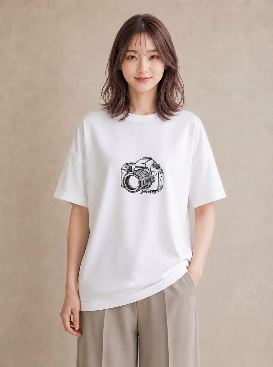 Tシャツ レディース カメラ フィルムカメラ レトロカメラ イラスト カジュアル カジュアルコーデ 買い物 白T YMAZO