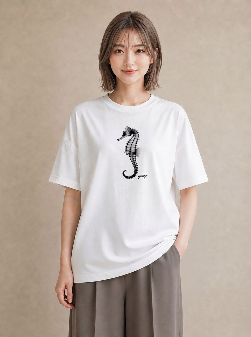 デザインTシャツ レディース タツノオトシゴ 海の生き物 海 イラスト 自分用 ルームウェア 白T YMAZO