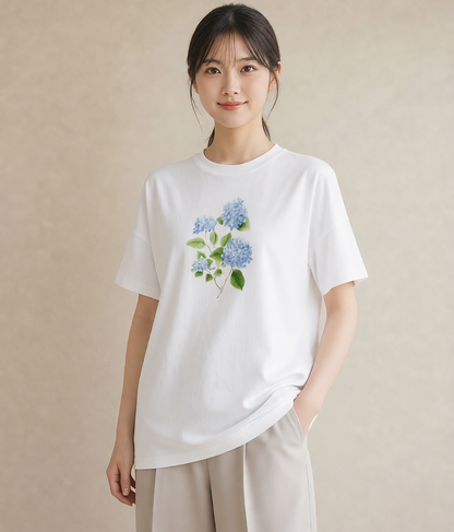 デザインTシャツ レディース あじさい 紫陽花 アジサイ 花 花柄 イラスト ラフカジュアル 20代 カジュアルコーデ 白T