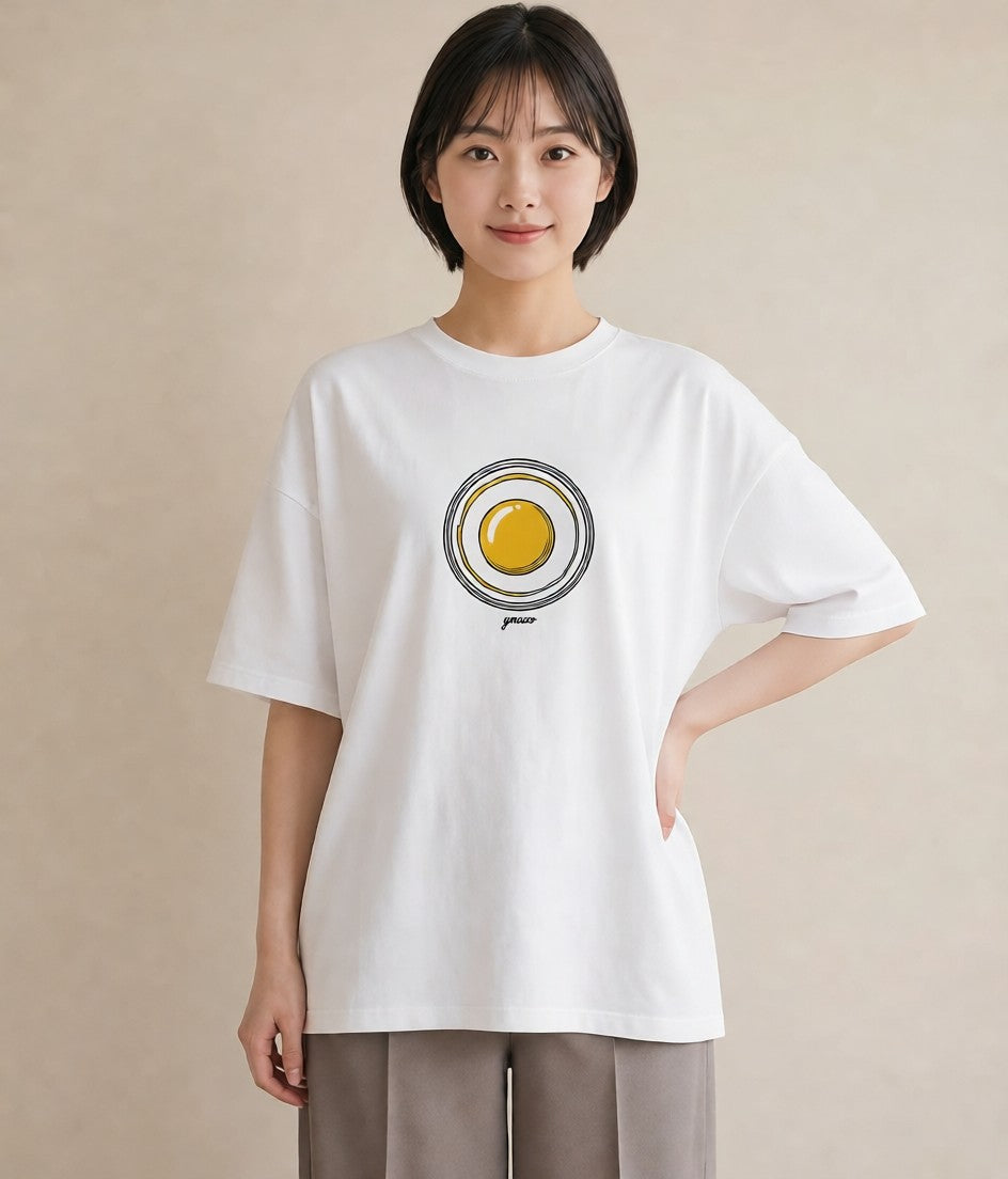半袖Tシャツ レディース 目玉焼き 食べ物 フード イラスト ゆるコーデ 週末コーデ 敬老の日 白T YMAZO