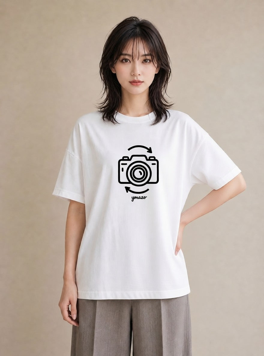 グラフィックTシャツ レディース カメラ フィルムカメラ レトロカメラ イラスト 個性的 海 カフェ巡り 白T YMAZO