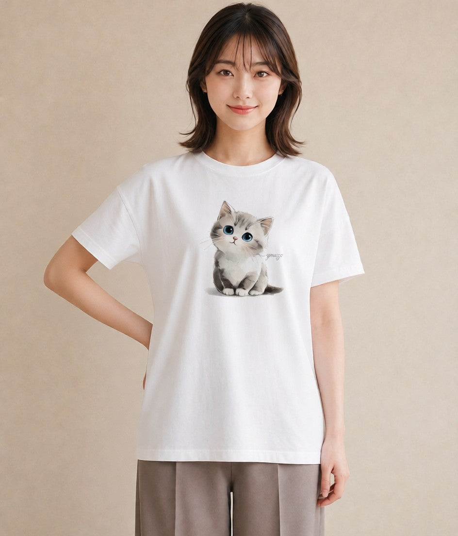 グラフィックTシャツ レディース おすわり猫 猫 ねこ イラスト 北欧風 カジュアルコーデ 買い物 白T YMAZO