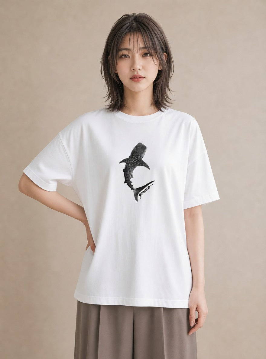 半袖Tシャツ レディース ジンベエザメ 海の生き物 海 イラスト 個性的 秋コーデ おしゃれギフト 白T YMAZO