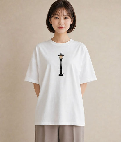 半袖Tシャツ レディース 街灯 夜霧 夜 ナチュラル アンティーク イラスト こなれ感 母の日 ビーチ 白T YMAZO